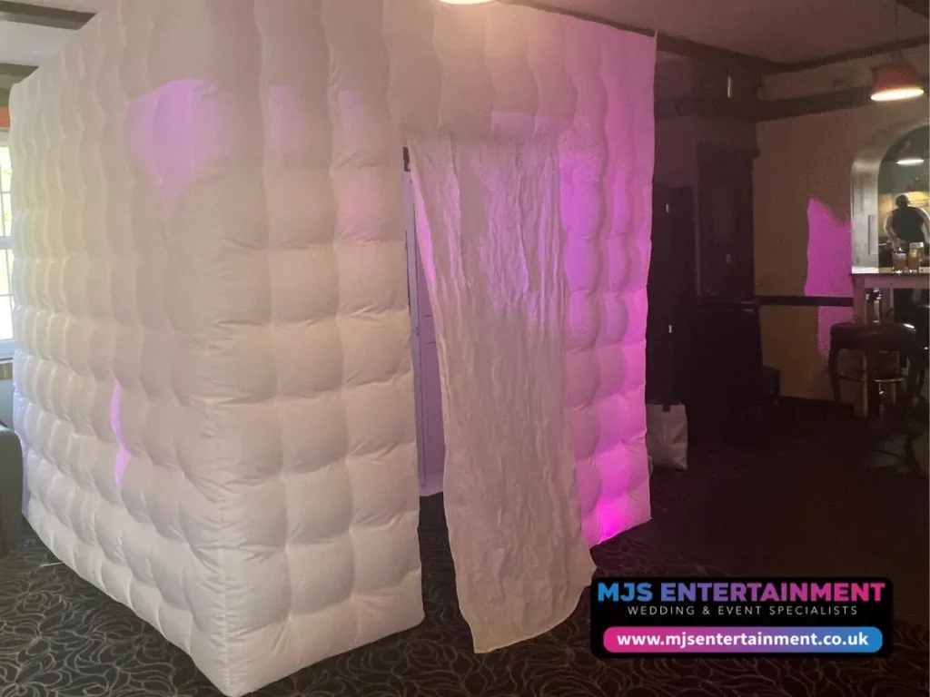 Wedding - Selfie Cube Photo Booth Hire (2)