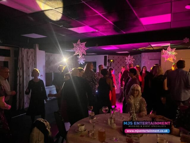 What another great night we had this evening at Long Sutton Golf & Country Club for their Christmas Parties 🎄🎅🏼

We are looking forward to returning next weekend for more Christmas celebrations!! 

*If you are interested in booking us for your corporate party or event take a look at all the packages and hire items we offer on our website and get a quote…

➡️ www.mjsentertainment.co.uk