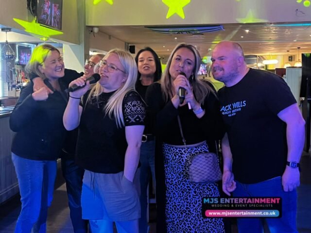 This evening we provided our Karaoke Package at The Arrow-Yeovil 🎤 🎙️ 

From classic hits to guilty pleasures, there was no shortage of singing! 

Thanks to everyone who got up and gave it a go! ⭐️ 

Planning a party or event? Our Karaoke Package is perfect for bringing the fun and getting everyone involved.

Get a quote on our website below…

➡️ www.mjsentertainment.co.uk